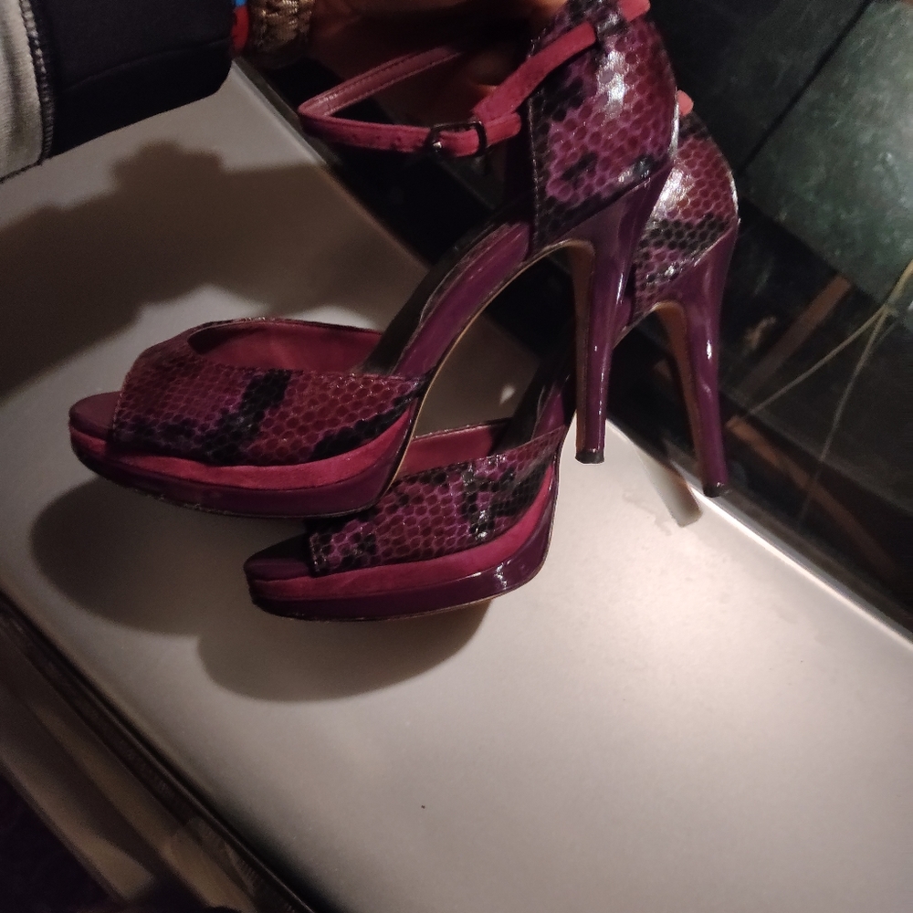 Shoes - Picture 2 of 3